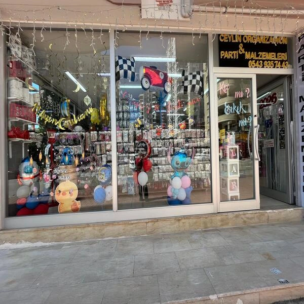 Adana Ceylin Parti Malzemeleri mağaza görünümü